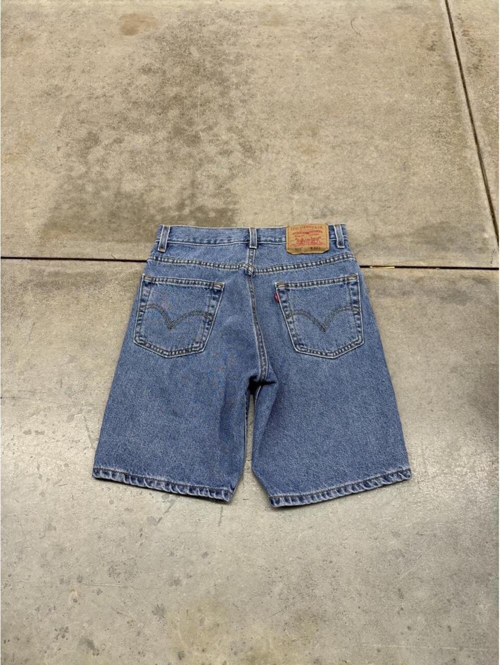 vintage levis 505 faded blue relaxed baggy fit jean shorts jorts size 30